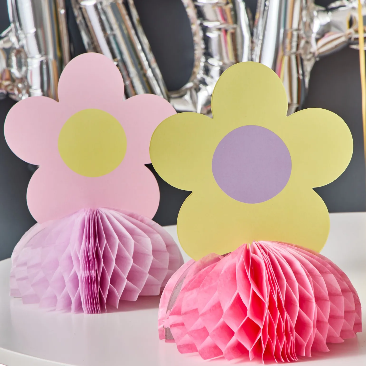 Daisy Birthday Party Decorations Kit