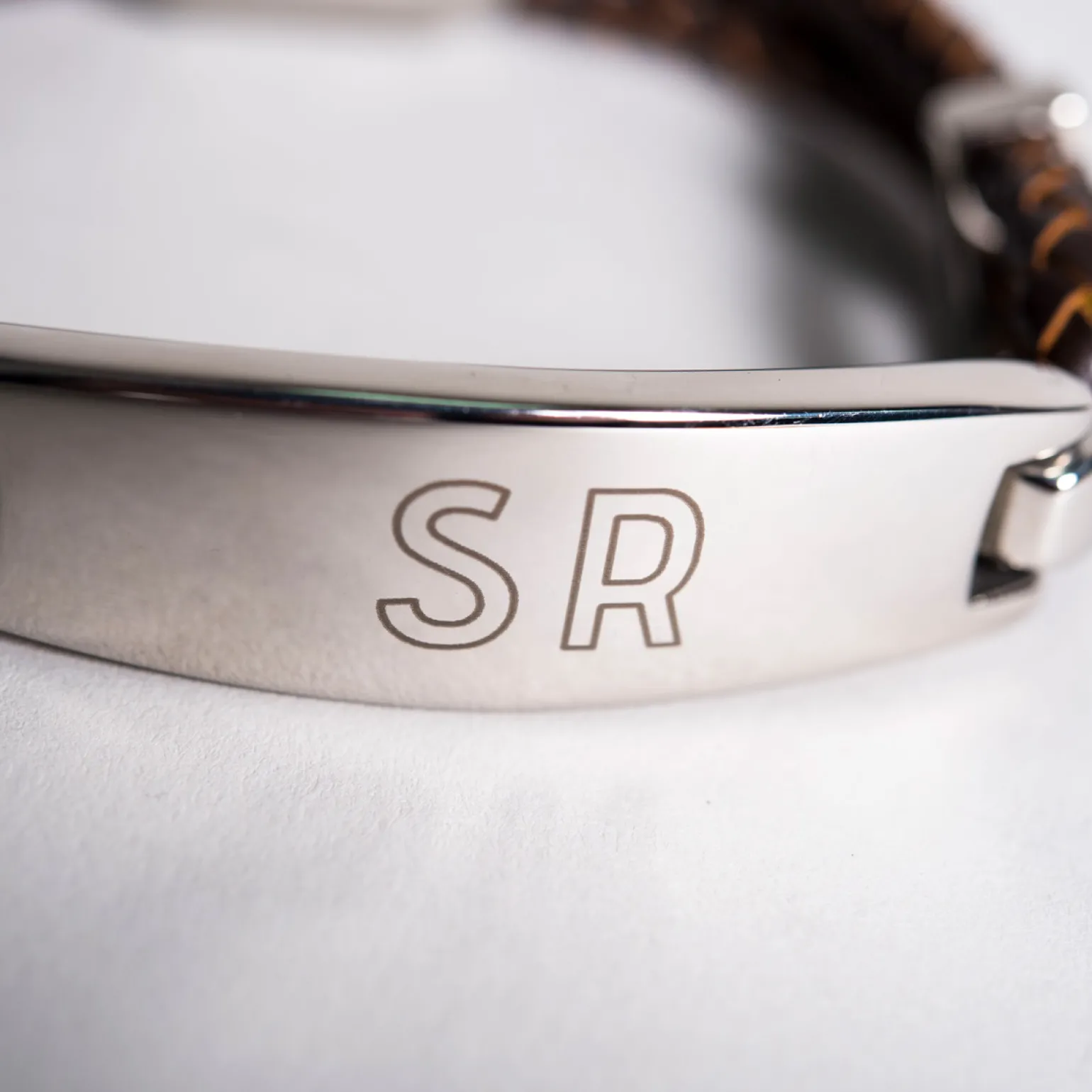 Personalised Men's Bracelet - Brown Leather Bar