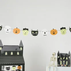 Spooky Friends Card Garland 2m