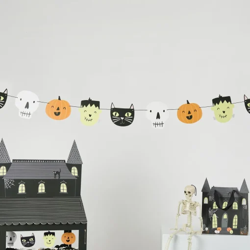 Spooky Friends Card Garland 2m